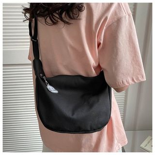 Korean version of the wild student ins Harajuku nylon messenger bag casual shoulder dumpling bag