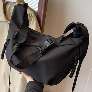 Lightweight Nylon Crossbody bag Is A Sashionable Women's Shoulder bag Suitable For Travel And Daily Use